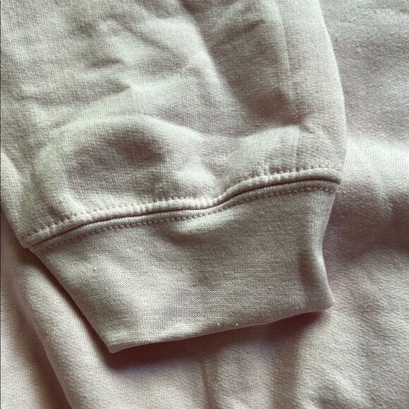 Gildan Pink 'Feeling Festive' Sweatshirt Sz L impeccable - Picture 6 of 12